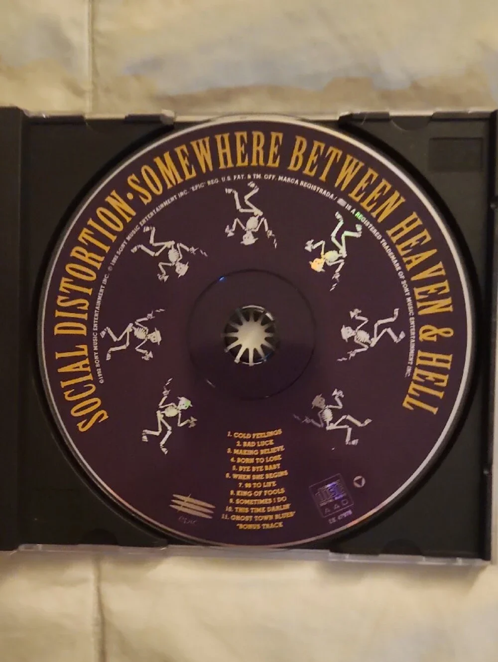 'Social Distortion 'Somewhere Between Heaven and Hell' CD RARELY PLAYED VG